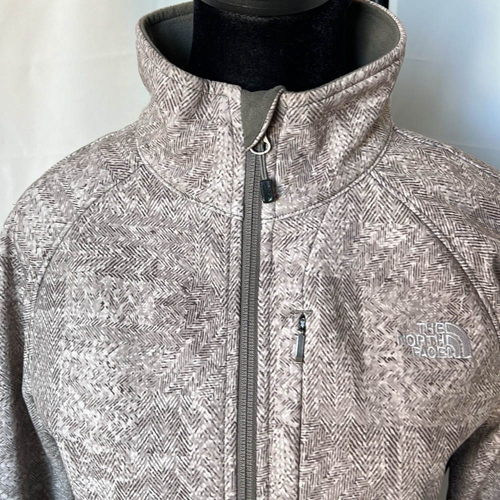 The North Face Apex Bionic 2 Soft Shell Jacket - Picture 2 of 10